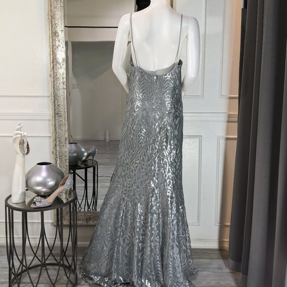 Silver Formal Evening Prom Dress Gown - Picture 2 of 2